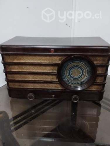 Radio antigua Marca Philips