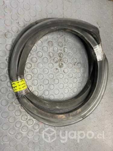 Goma contorno pilar puerta del Izq Gran Vitara