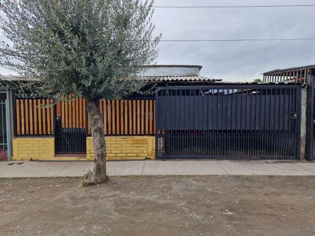 Casa amplia Población San Gregorio