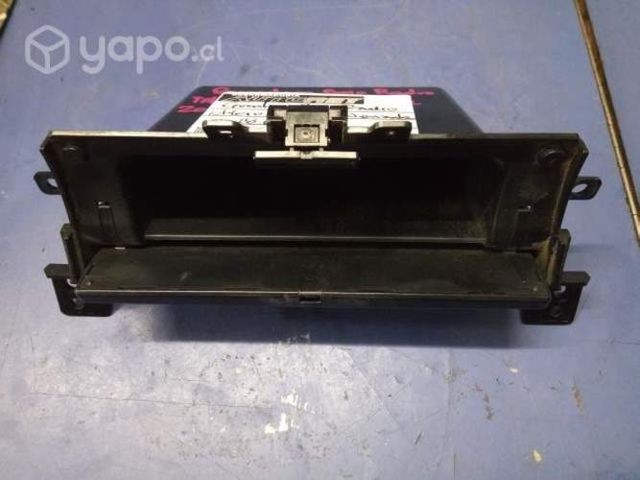 Guantera bajo radio tablero Grand Nomade 2016