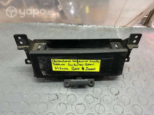 Guantera inferior consola central Gran Vitara