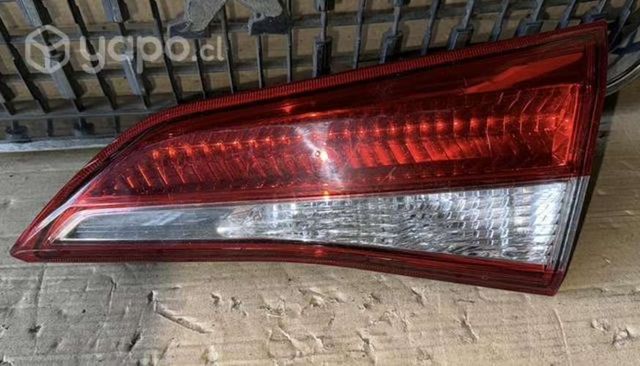 Foco portalon Toyota yaris