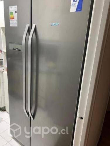 Por viaje vendo refrigerador A