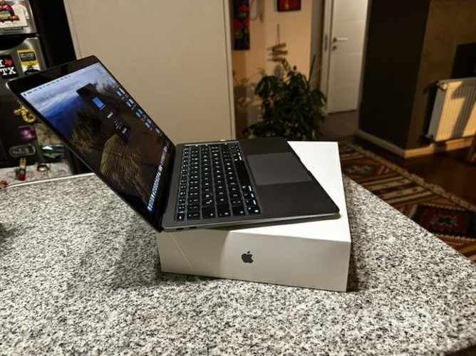 MacBook Air M1 8 GB 13,3 pulgadas Casi Nuevo