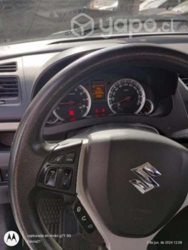 Vendo auto Suzuki Swift