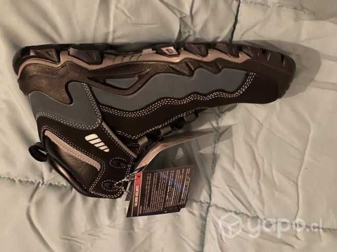 Zapato de seguridad talla 43