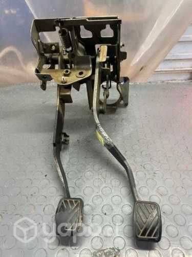 Pedal freno embrague Suzuki Gran Vitara 2010