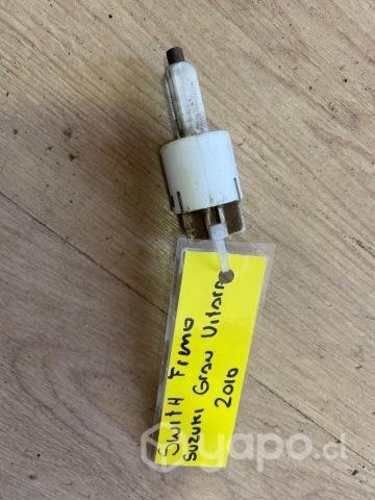 Switch pedal freno Suzuki Gran Vitara 2010