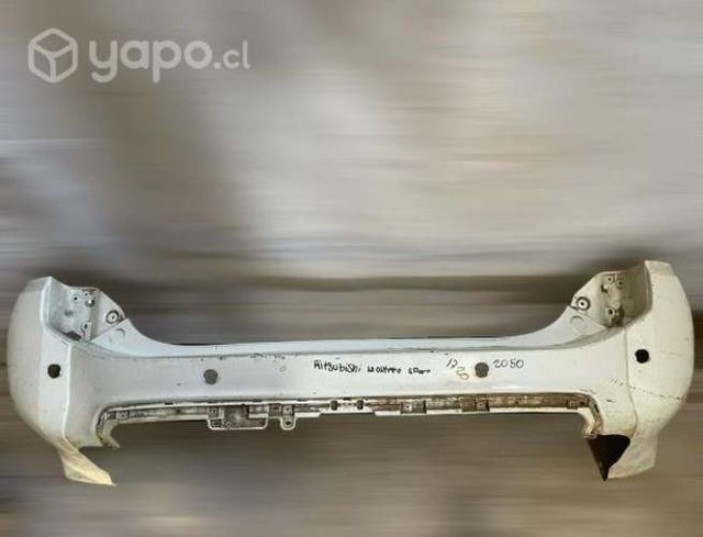 Parachoque trasero mitsubishi montero sport 2020
