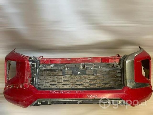 Parachoque delantero mitsubishi l