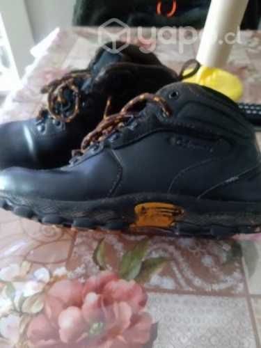 Par de botines 8000c/u