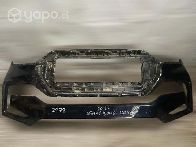 Parachoque delantero ssangyong rexton 2020 2023