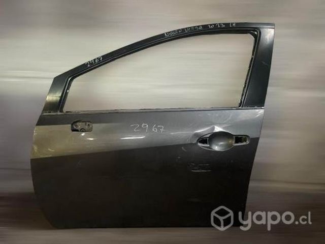 Puerta delantera lh nissan versa 2020 2023
