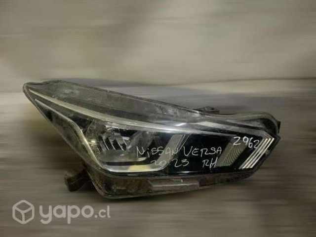 Foco optico rh nissan versa 2020 2023
