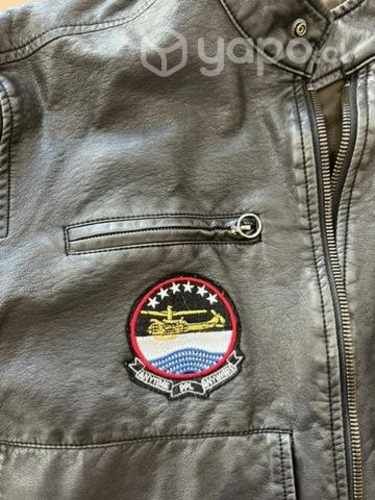 Chaqueta de cuero marca Zara tipo Piloto talla L