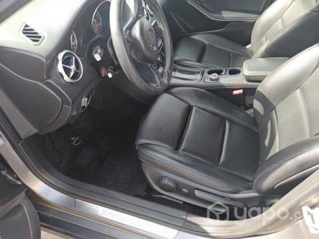 Mercedes Benz GLA200D 2017