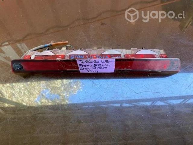 Tercera luz freno Suzuki Gran Vitara 2011
