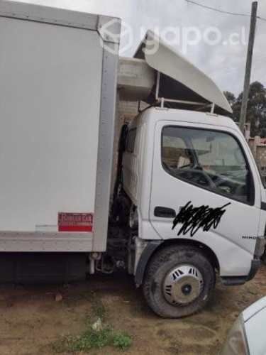 Vendo camion hino 300 impecable
