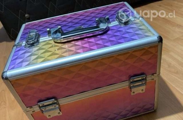 Caja para guardar pintura de uñas y accesorios