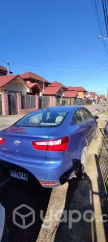 Kia motors rio 2013