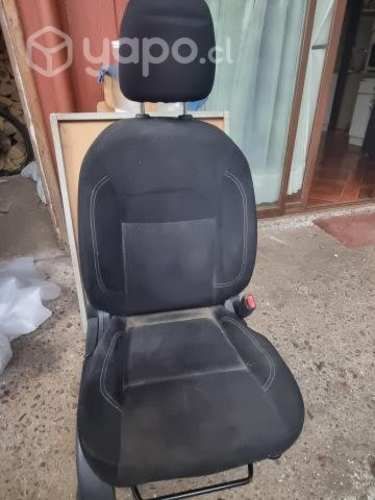 Asiento de copiloto np300