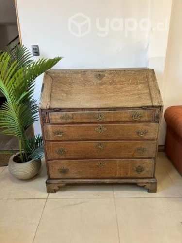 Mesa de escritura georgiana antigua