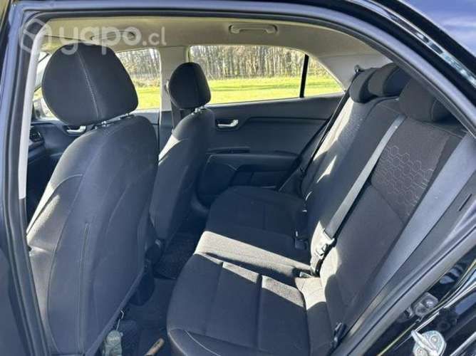 Kia rio 5 2018 hatchback