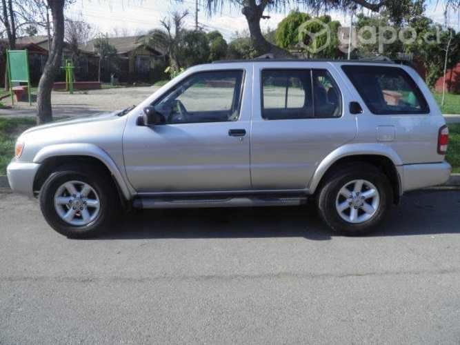 Nissan pathfinder 2004