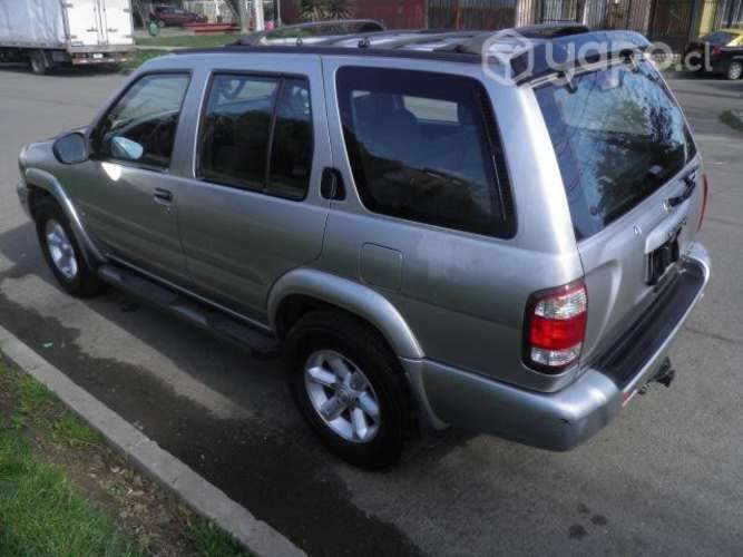 Nissan pathfinder 2004