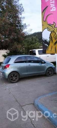 Toyota yaris sport 1.3