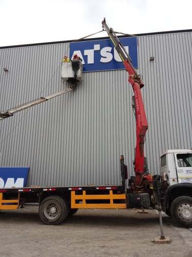 Arriendo de gruas horquillas y camiones plumas
