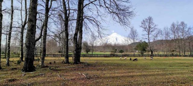 9 parcelas de agrado planas vistas volcán y lago en loteo privado