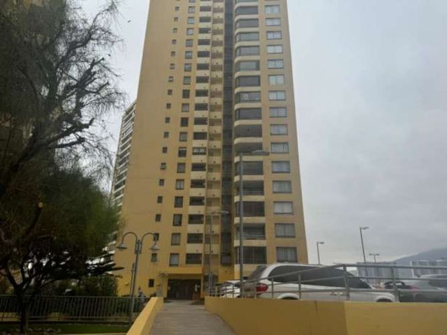 Vende Amplio Depto, 3d y 2b, sector norte