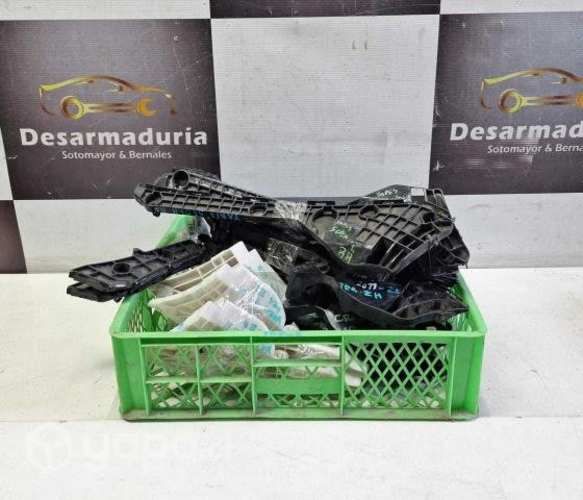 Ménsulas Parachoques Yaris 2.1