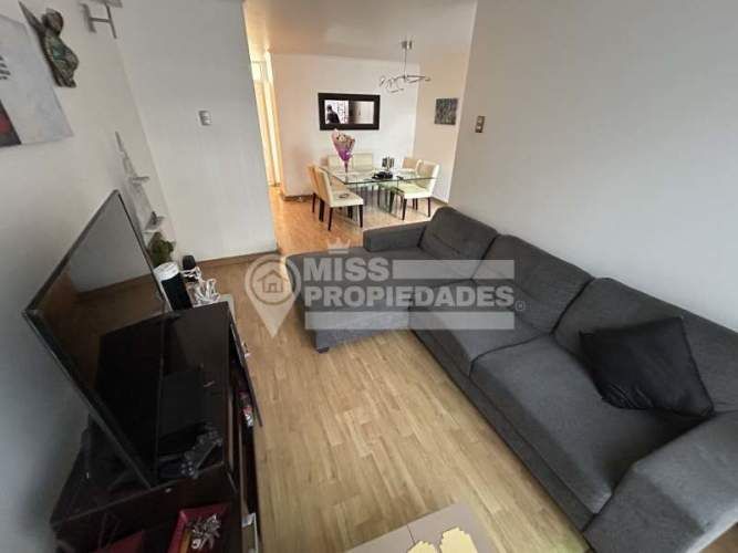 SE VENDE CASA EN CALLE SANTA BARBARA SECTOR SUR