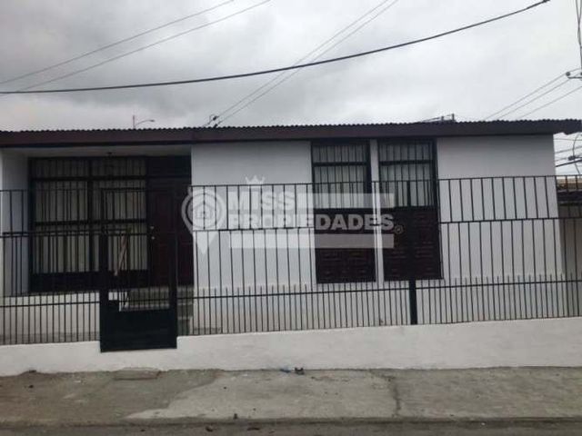 SE VENDE CASA SECTOR CENTRO NORTE