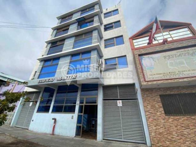 SE VENDE OFICINA SECTOR CENTRO EDIFICIO MÁSTER