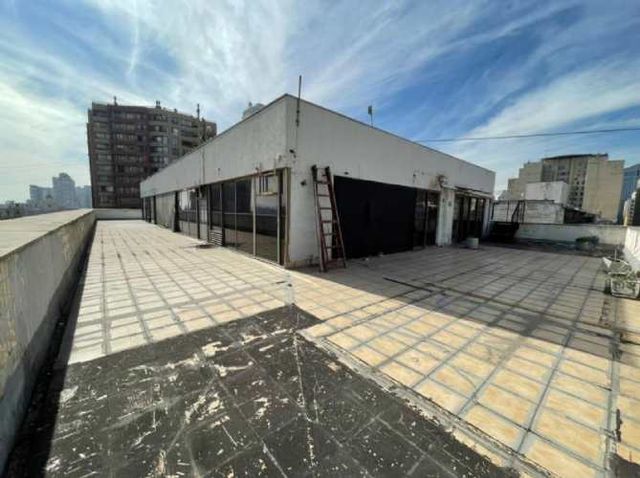 Oficina OFICINA PLANTA LIBRE Y GRAN TERRAZA EN VENTA (CÓD. 4)