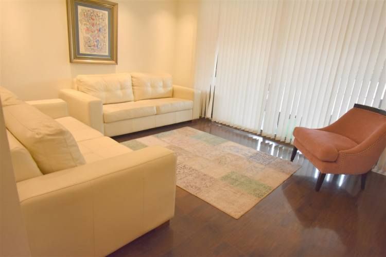 CASA Av. La Laguna/ Codominio Las Rocas