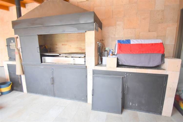 CASA Av. La Laguna/ Codominio Las Rocas