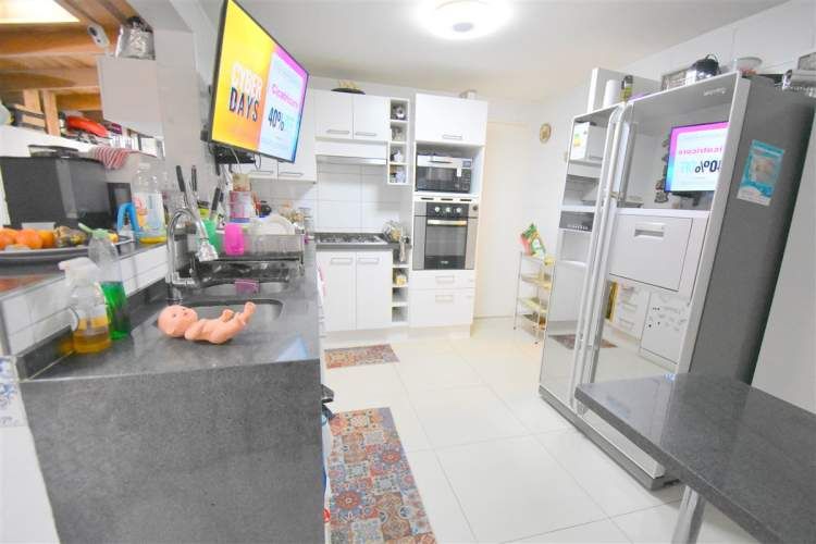 CASA Av. La Laguna/ Codominio Las Rocas