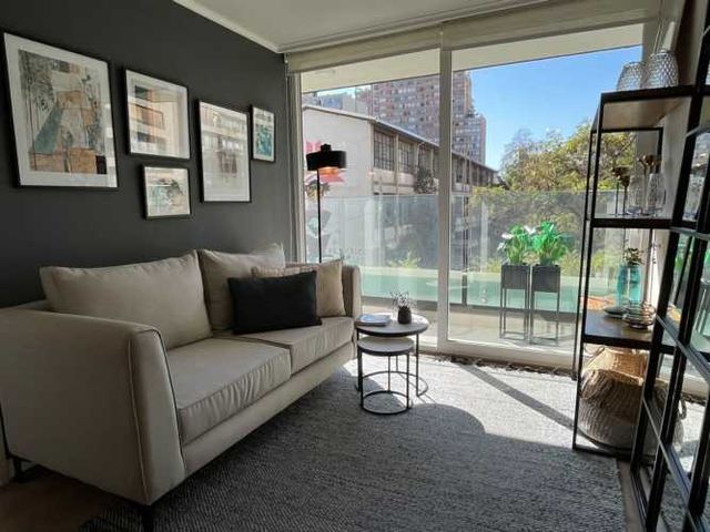 DEPARTAMENTO Metro Santa Isabel, Portugal