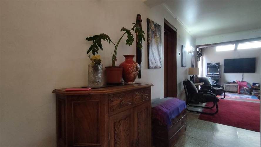 CASA Hospital FACH, Av. Las Condes, Chesterton