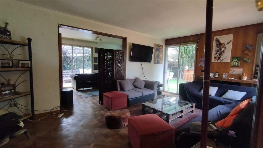 CASA Hospital FACH, Av. Las Condes, Chesterton