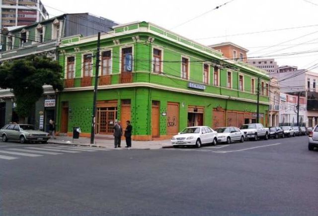LOCAL COMERCIAL EDIFICIO PLAN DE VALPARAÍSO