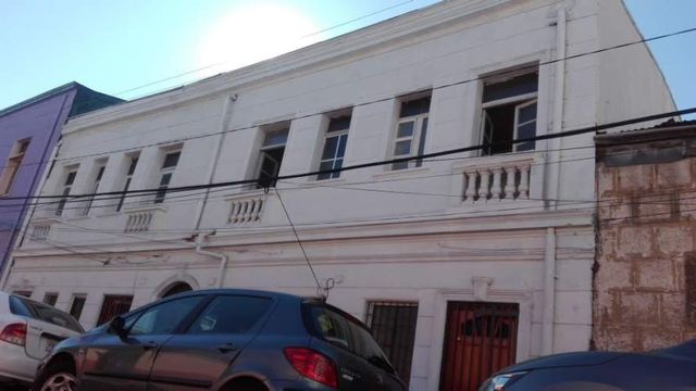 LOCAL COMERCIAL EDIFICIO EN PLAN DE VALPARAÍSO