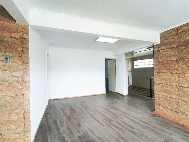 CASA Sólida casa en Cerro Merced