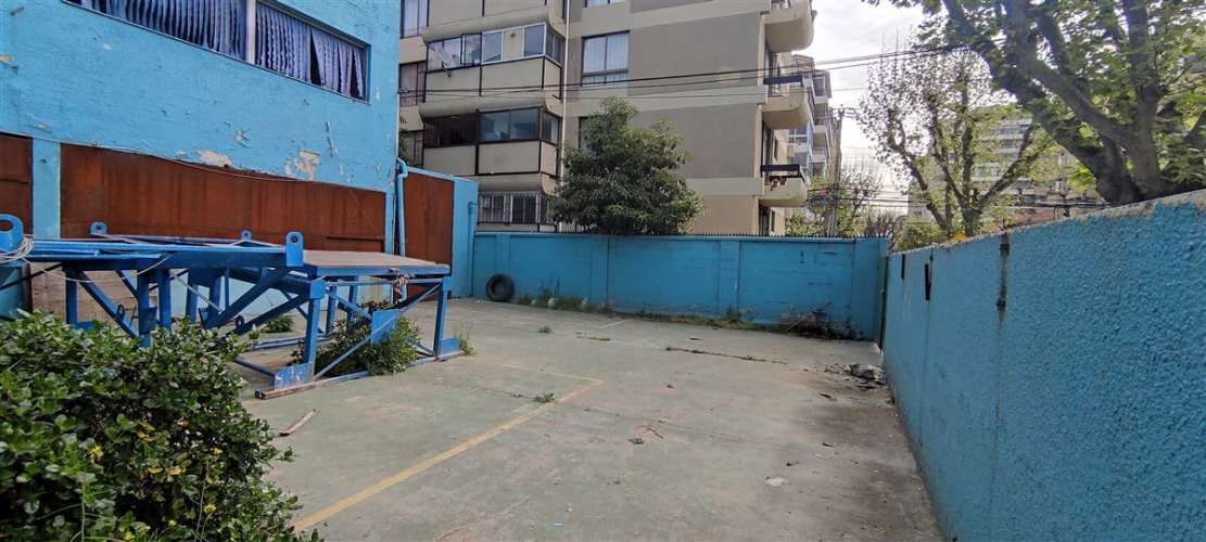 LOCAL COMERCIAL Edificio en sector Poniente de Viña