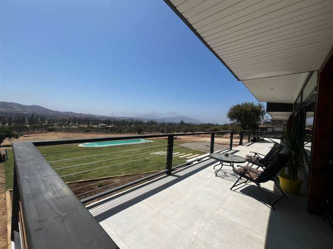 CASA Parcela con casa en Cajón de Lebu, Limache