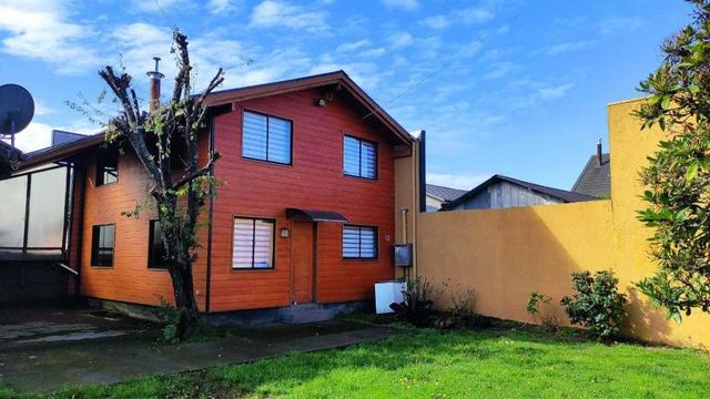 VENTA  CASA VILLARRICA CENTRO  (33888)